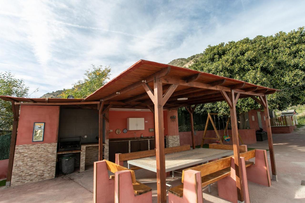 Semesterbostad Casa Cuartel El Velero